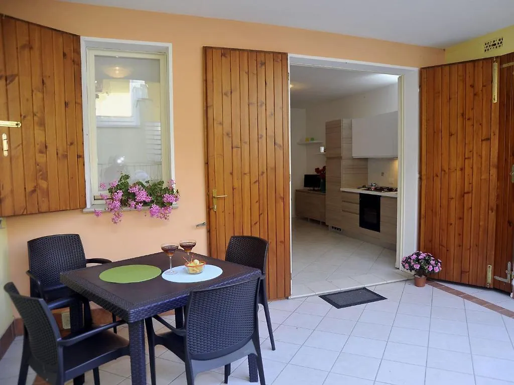Holiday home Residence Mediterraneo Lido delle Nazioni Italy