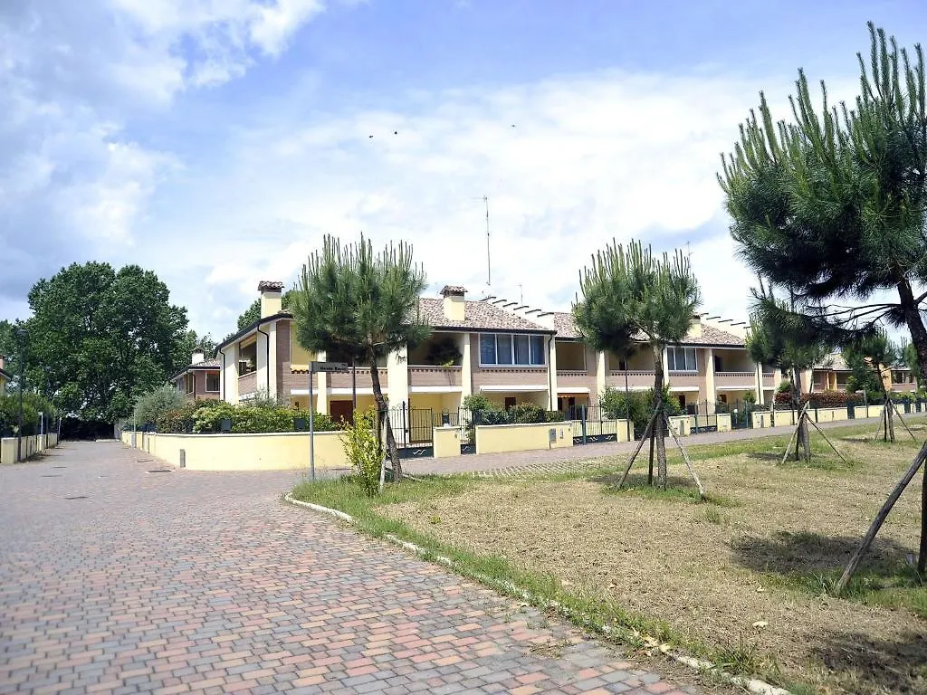 Holiday home Residence Mediterraneo Lido delle Nazioni Italy